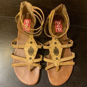 Pop Ankle Strap Flat Tan Sandals - Size: 11